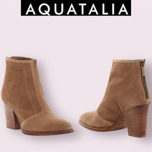 Aquatalia Tan Camel Faris Perforated Suede Chunky Heels Ankle Booties Boots 8.5